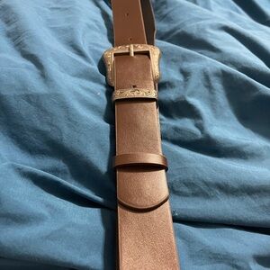 Elegant Brown Leather Belt with Buckle